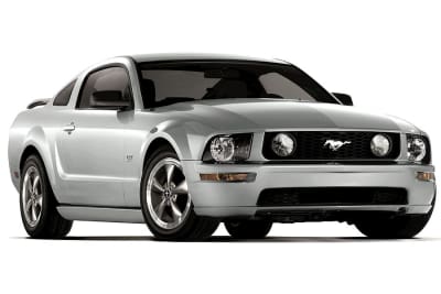 Silver Ford Mustang, 2006